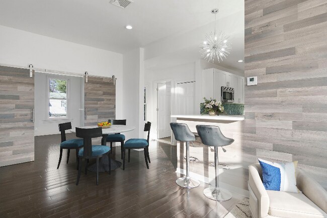 Foto del edificio - 213 Larch Ave