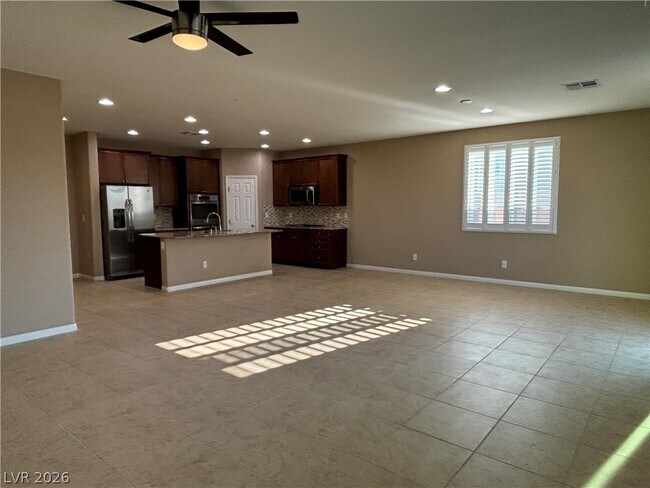 Foto del edificio - 7466 Campbell Ranch Ave