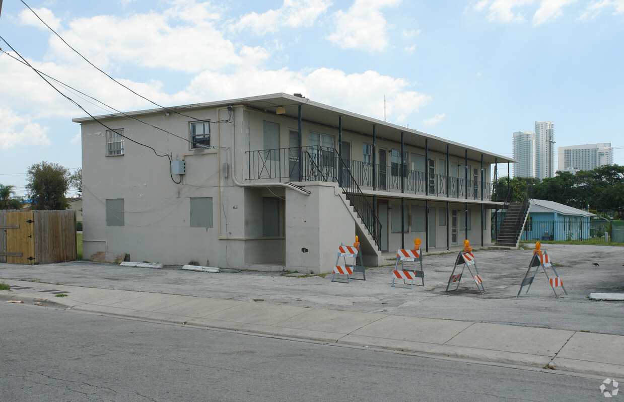 Building Photo - 1731-1741 NW 17th Ct