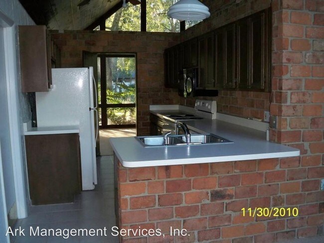 Building Photo - 216 Timbercove Cir