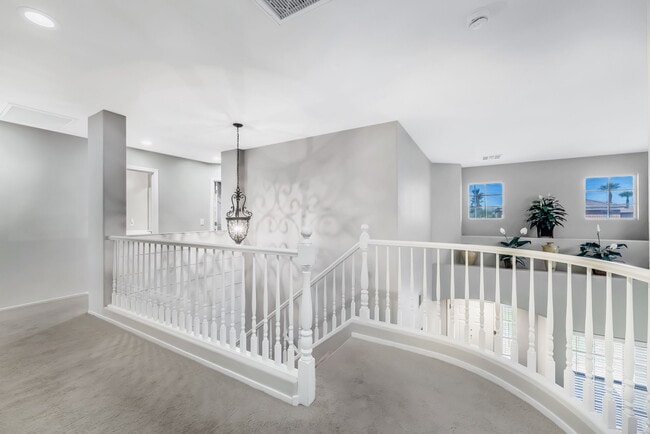 Building Photo - 9921 Canyon Peak Dr