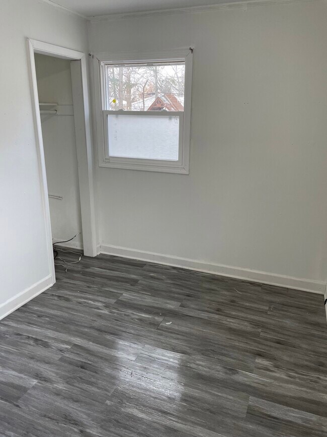Building Photo - 414 S Dorchester Ave