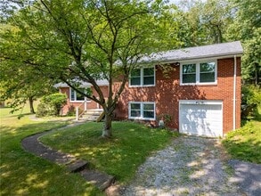 Building Photo - 4030 Circle Dr