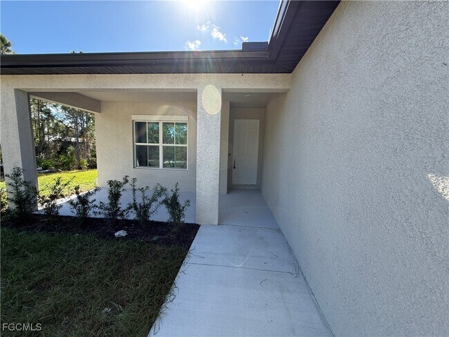 Building Photo - 3415 57th St W