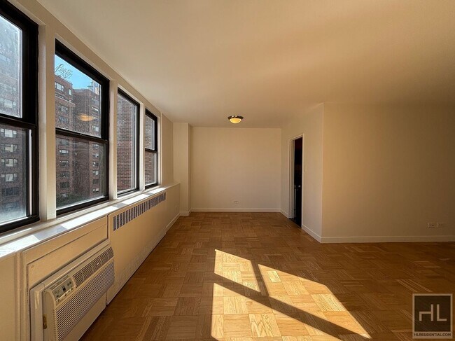 Building Photo - East 79th Street