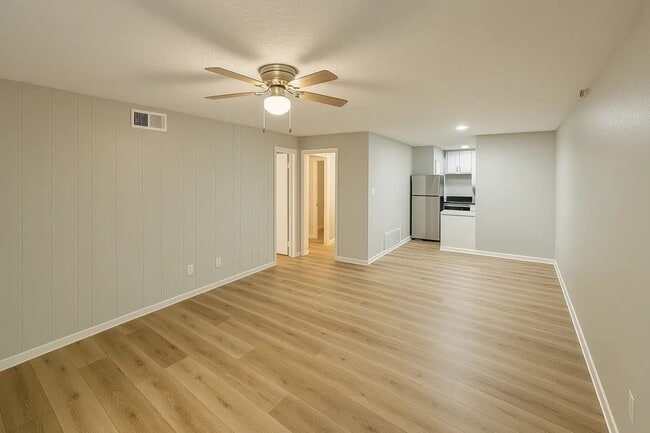 Building Photo - 3314 N MacGregor Way