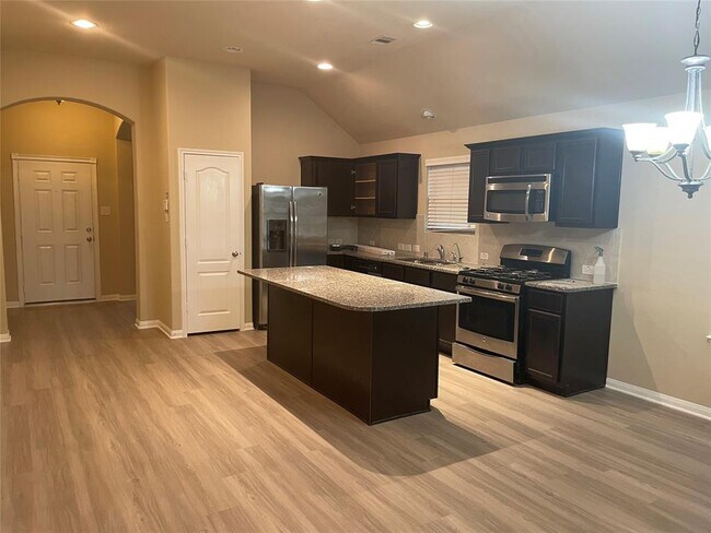 Foto del edificio - 1406 Stone Bluff Dr