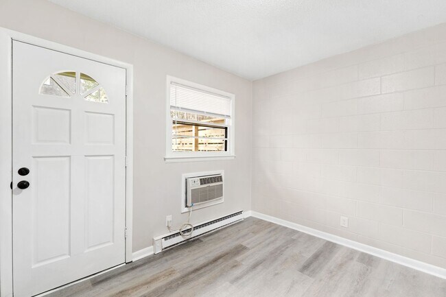 Foto del edificio - Updated 2 Bedroom Apartment in Carrboro