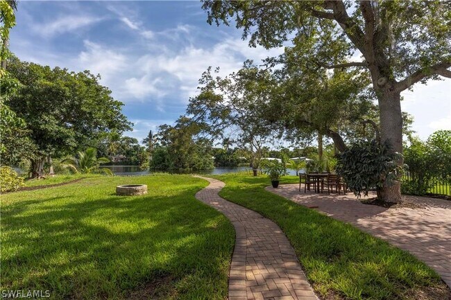 Building Photo - 1354 Rordon Ave