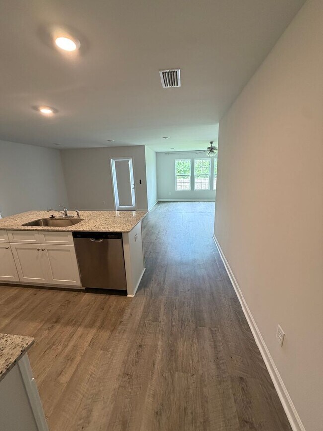 Building Photo - 9122 Torrington Ln