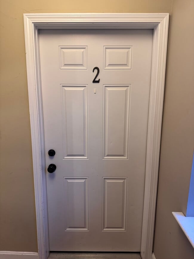 Building Photo - 330 Park Ave