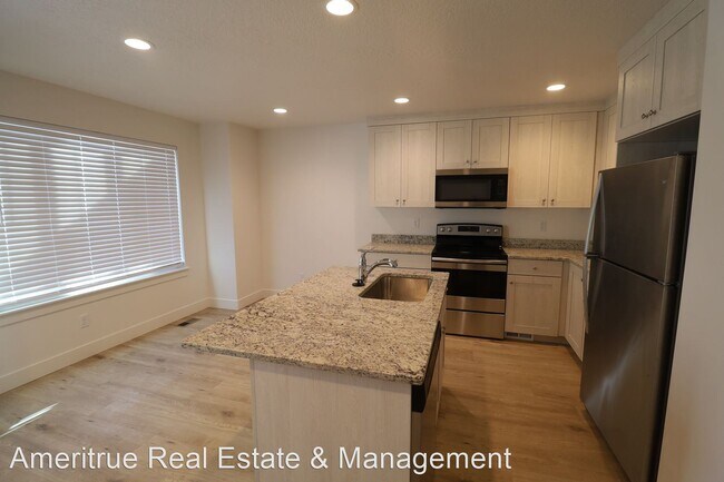 Foto del edificio - 3 br, 2.5 bath House - 172 East Valley Way...