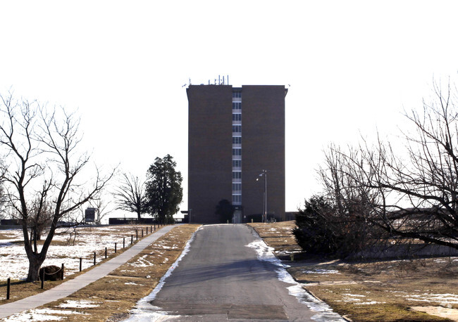 Building Photo - Pioneer Plaza