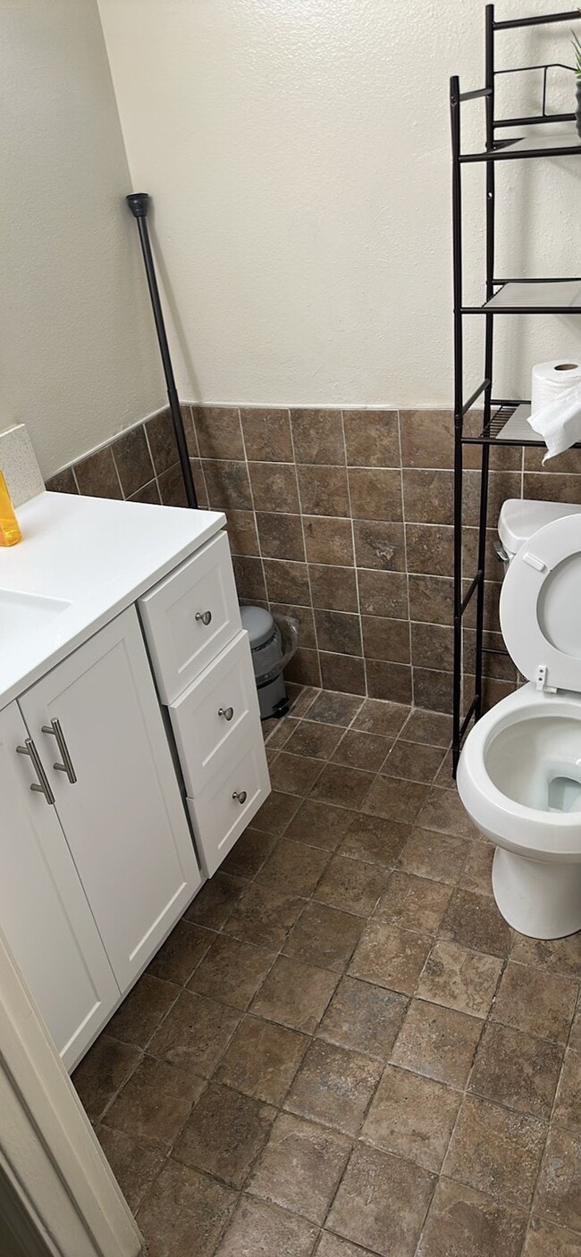 Foto del edificio - 2429 Greenwich Dr