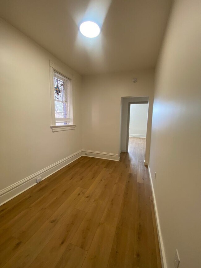 Building Photo - 4716 Louisiana Ave