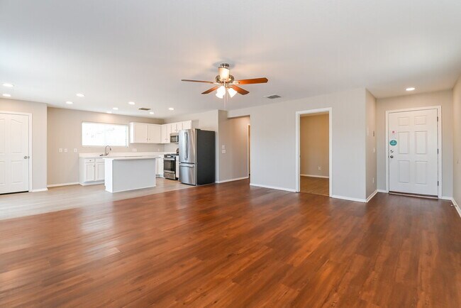Building Photo - 3787 E Bright View St