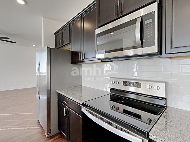 Foto del edificio - 8110 125th St E