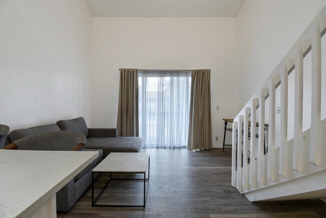 Foto del edificio - 1255 Ponce Island Dr