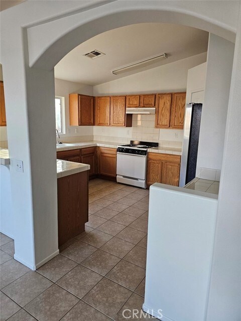 Building Photo - 781 Aurora Way