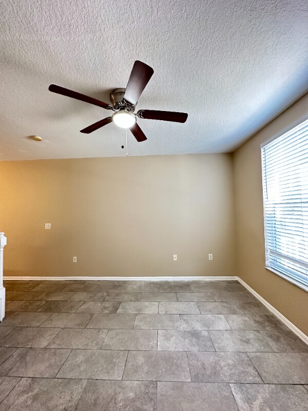 Building Photo - 1544 Deer Tree Ln