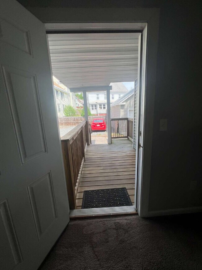 Foto del edificio - Large one bedroom, updated in the heart of Somersworth!