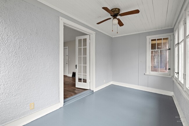 Building Photo - 415 Dean St