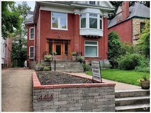 Building Photo - 4414 W Pine Blvd