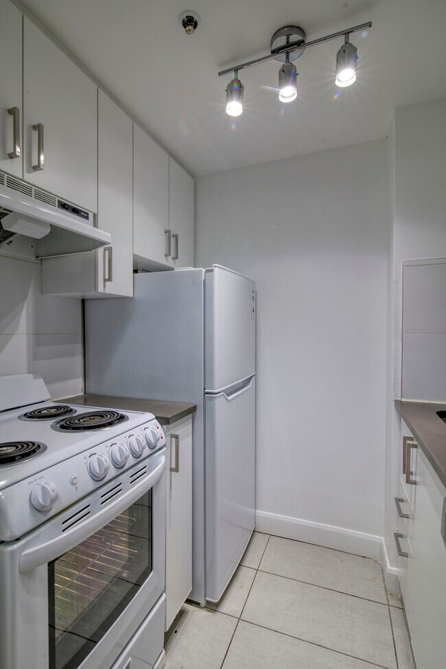 Photo du bâtiment - 3455 Rue Aylmer