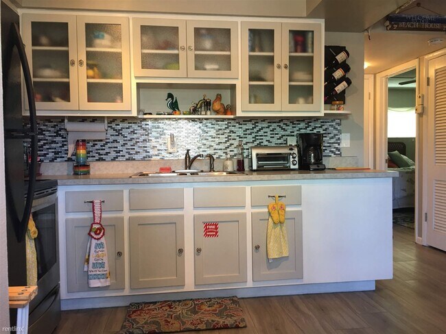 Foto del edificio - 2 br, 1 bath Condo - La Riviere Condos