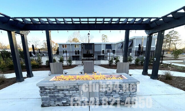 Club 34 Fire Pit & Arbor - Club 34