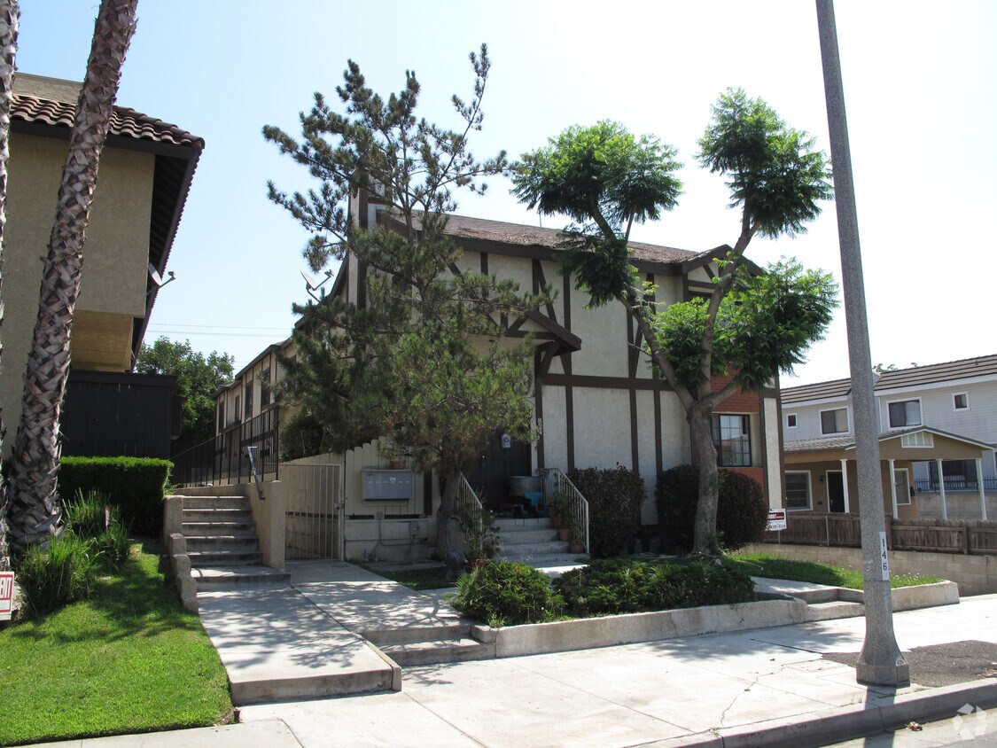 Foto del edificio - 824 N Garfield Ave