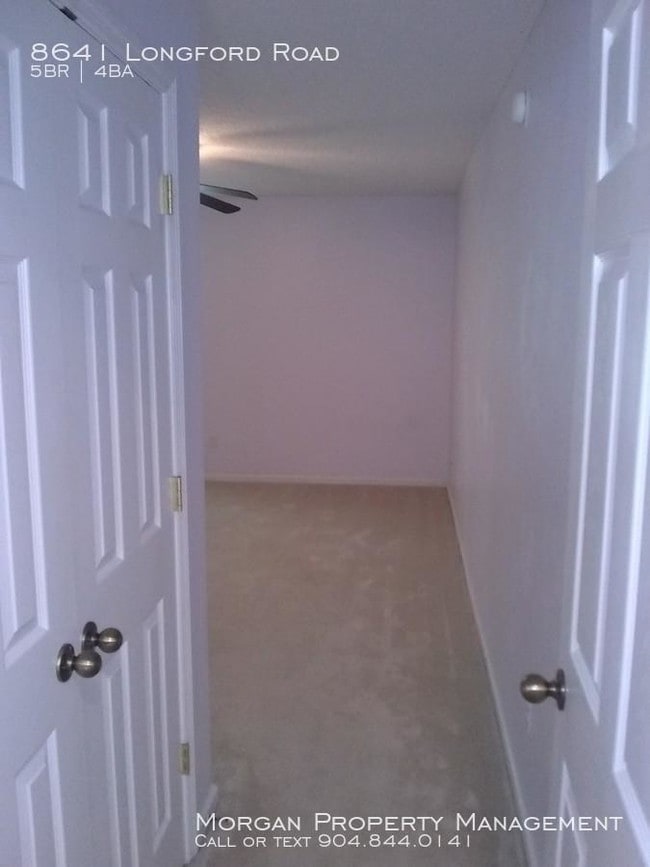 Building Photo - 5 bedroom in Jacksonville FL 32244