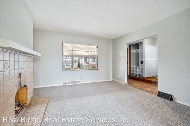 Building Photo - 3 br, 1 bath House - 1545 Orangewood Avenue