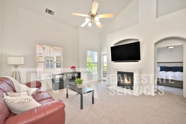 Foto del edificio - 1313 Vessona Cir