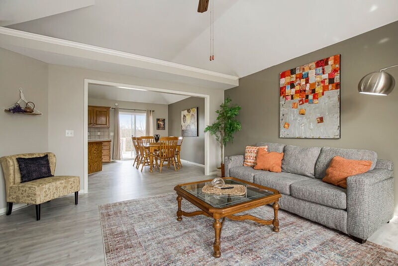 1118 S Osage St Unit BEDROOM 1D 679455, Independence, MO 64050