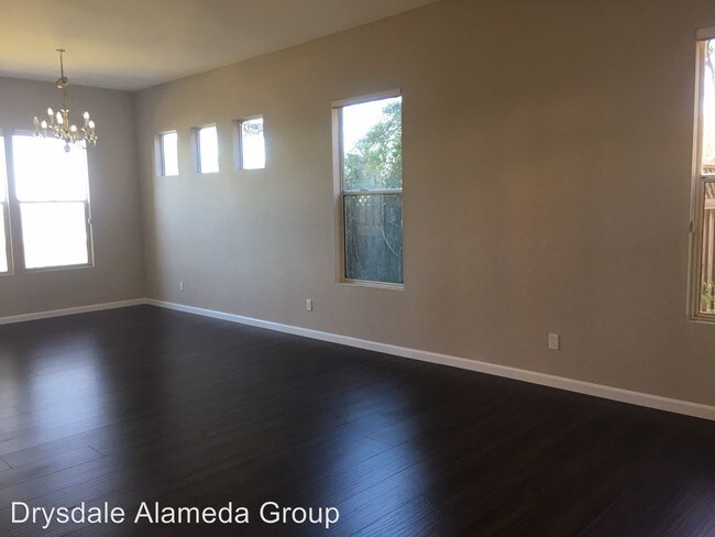 Building Photo - 4 br, 3 bath House - 149 Creedon Circle
