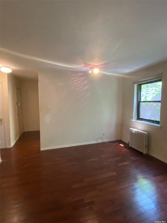 Building Photo - 144-46-144-77 77th Rd