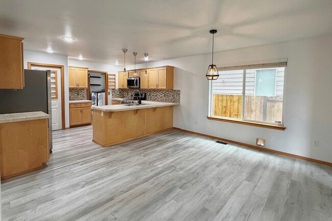 Building Photo - 26138 242nd Ct SE