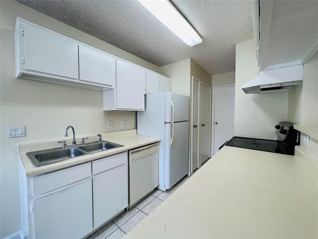 Photo - 12660 Ashford Point Dr House