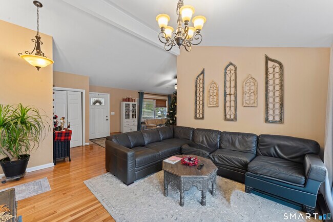 Foto del edificio - 1 Hawthorne Cove