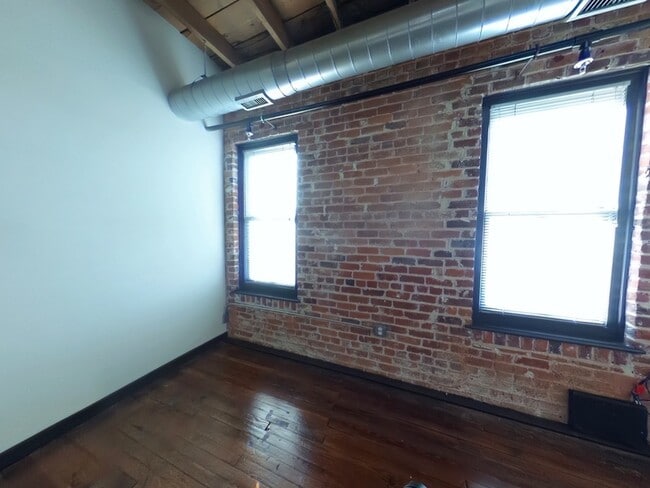 Foto del edificio - 1318 W Broad St