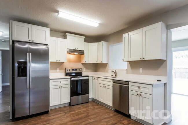 Foto del edificio - 2129 Willow Oak Dr