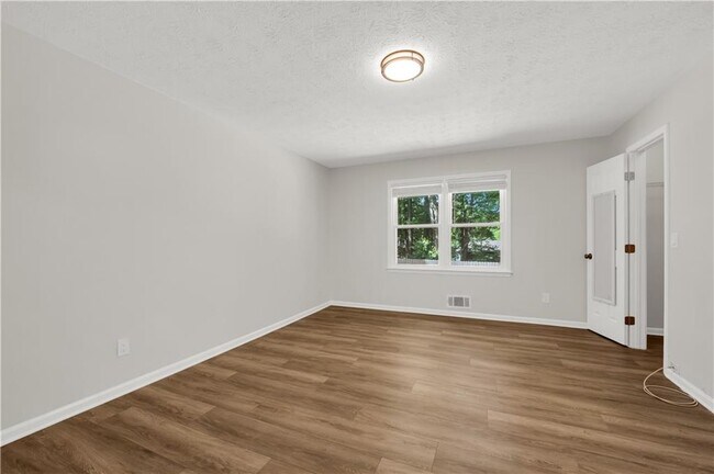 Building Photo - 5722 Port Dr