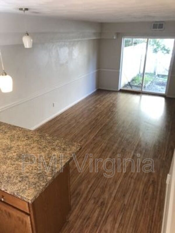 Foto del edificio - 1107 E Ocean View Ave