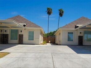 Building Photo - 2013 Canyon Dr
