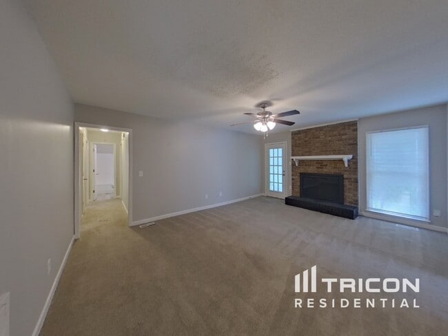 Building Photo - 116 Glenshannon Dr