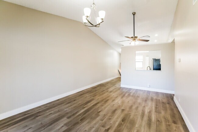 Foto del edificio - 2531 NW 56th Ave