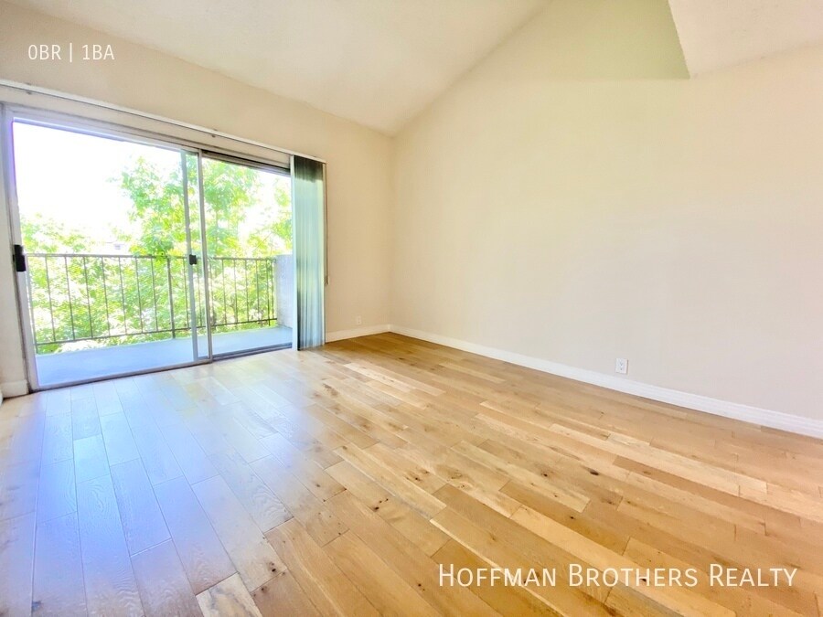 Primary Photo - 959 S Gramercy Pl