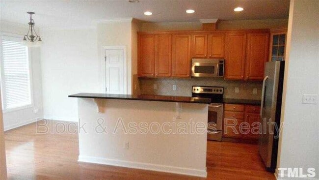 Building Photo - 4024 Abbey Park Way