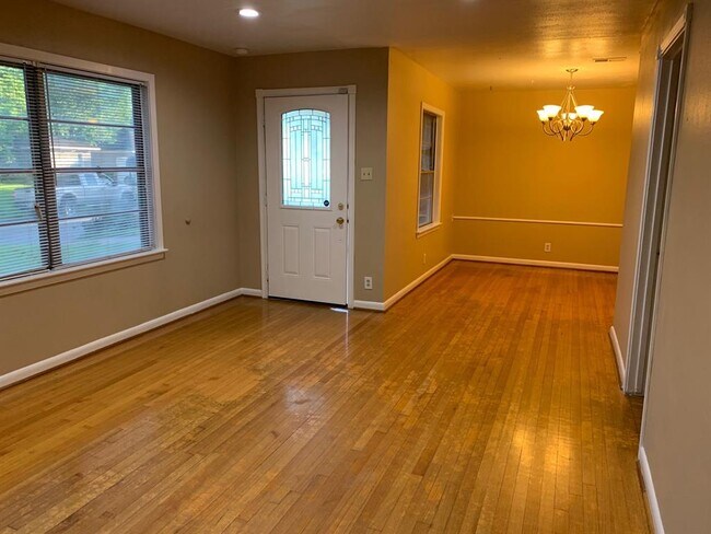Foto del edificio - 6407 Overdale St